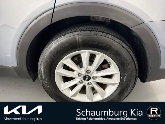 Used 2020 Kia Sorento LX AWD/4WD image 5