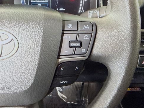 Used 2025 Toyota Camry LE FWD image 15