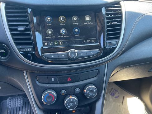 Used 2019 Chevrolet Trax LT w/ LT Convenience Package AWD/4WD image 15