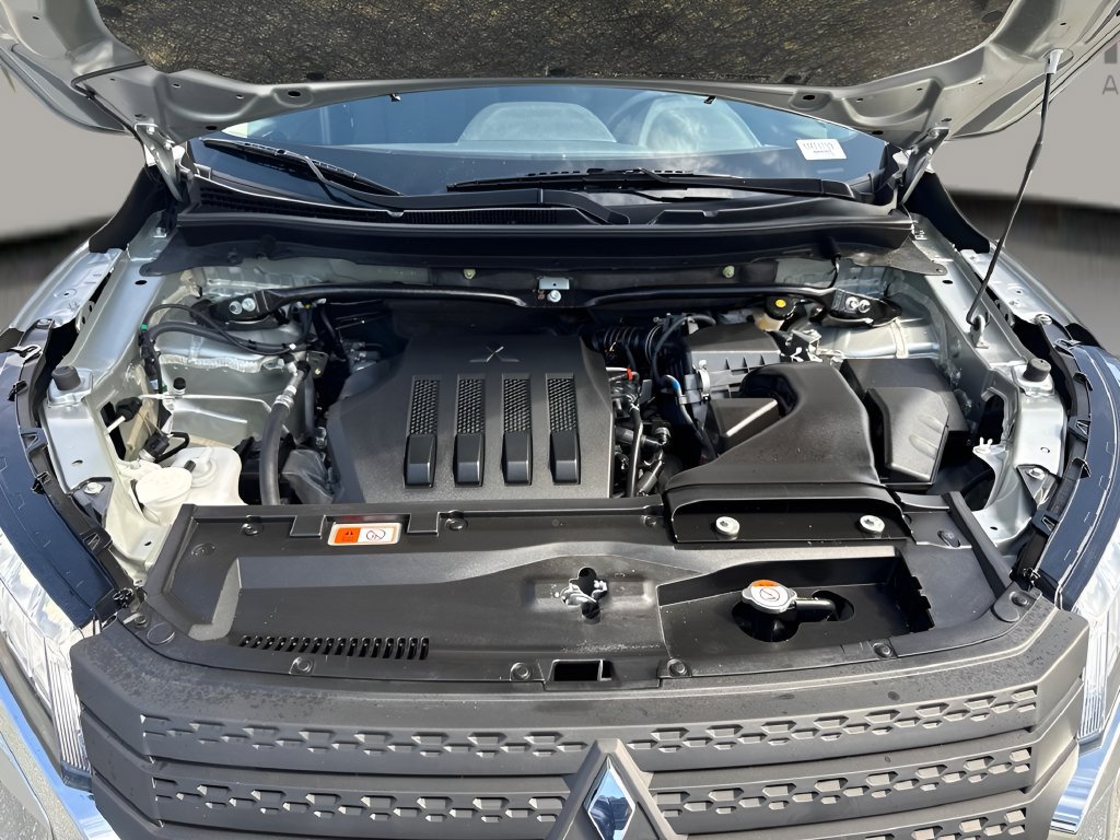 Used 2024 Mitsubishi Eclipse Cross ES AWD/4WD image 16