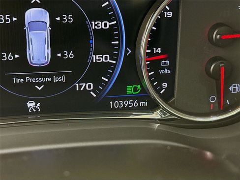 Used 2021 GMC Acadia Denali w/ GMC Pro Grade Package image 20