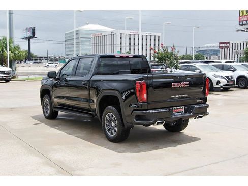 Used 2024 GMC Sierra 1500 AT4 w/ Technology Package AWD/4WD image 3