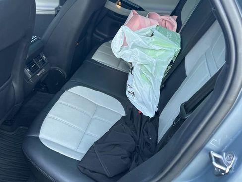 Used 2020 Land Rover Range Rover Evoque First Edition image 16