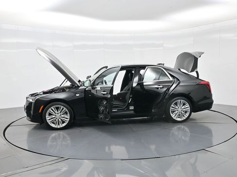 Used 2025 Cadillac CT4 Premium Luxury image 32