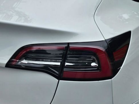 Used 2023 Tesla Model 3 Standard Range RWD image 29