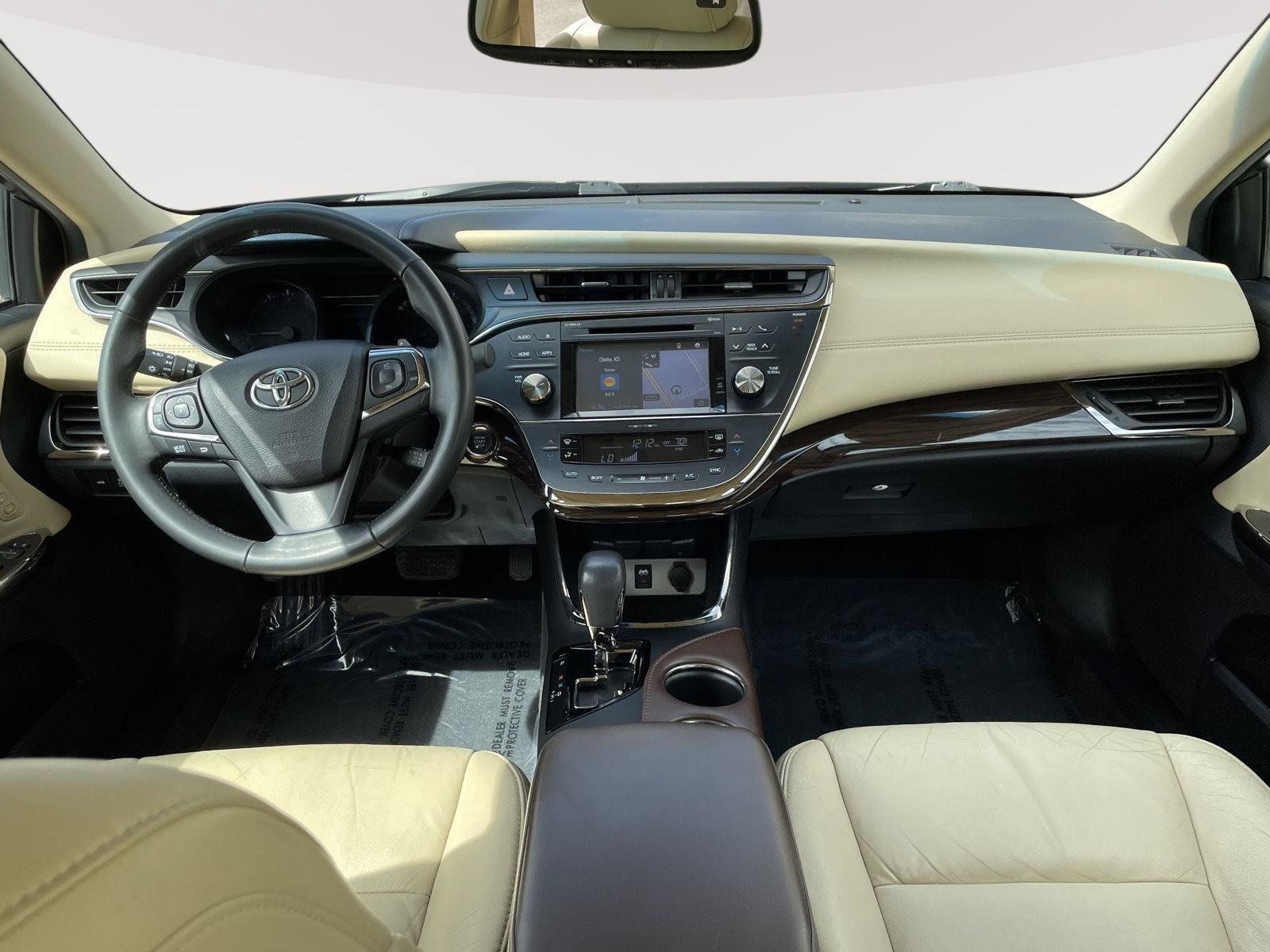 Used 2015 Toyota Avalon XLE Touring FWD image 6