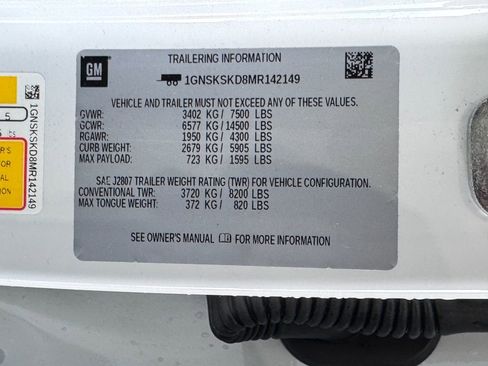 Used 2021 Chevrolet Tahoe Premier w/ Premium Package image 10