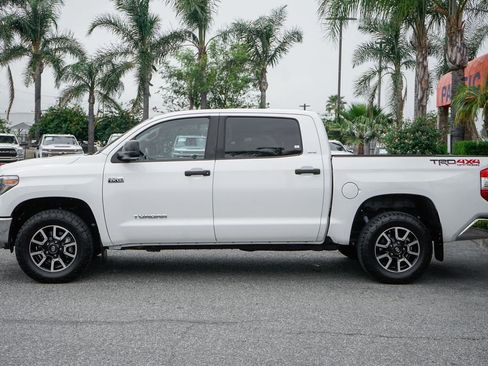 Used 2018 Toyota Tundra SR5 w/ TRD Off Road Package image 5