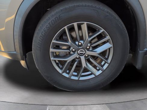 Used 2023 Nissan Rogue S FWD image 33