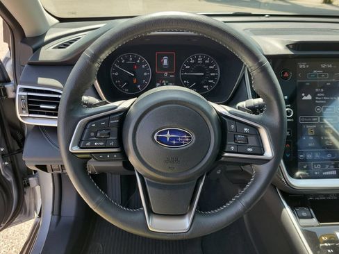 Used 2025 Subaru Outback Limited AWD/4WD image 23
