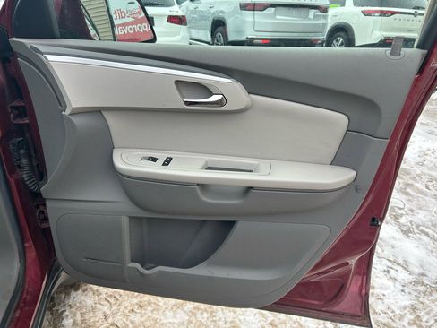 Used 2010 Chevrolet Traverse LT w/ Personal Connectivity Package image 16