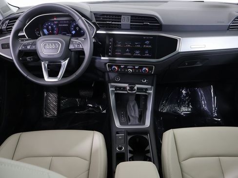Used 2025 Audi Q3 2.0T Premium w/ Convenience Package image 26