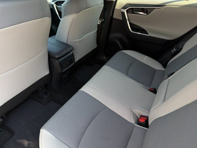 Used 2025 Toyota RAV4 Limited w/ Weather Package AWD/4WD image 10