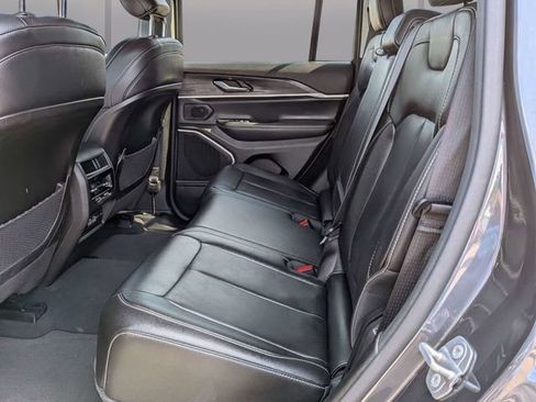 Used 2022 Jeep Grand Cherokee Limited 4xe AWD/4WD image 13