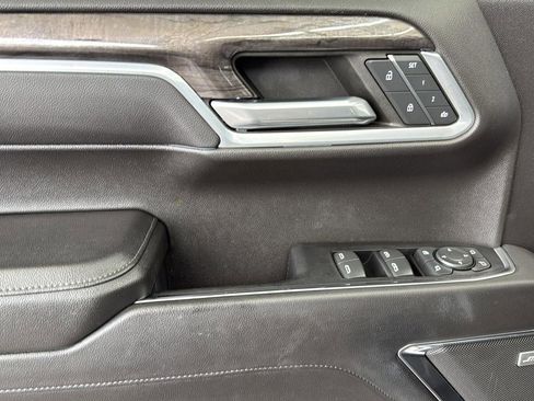 Used 2023 Chevrolet Silverado 1500 LTZ image 12