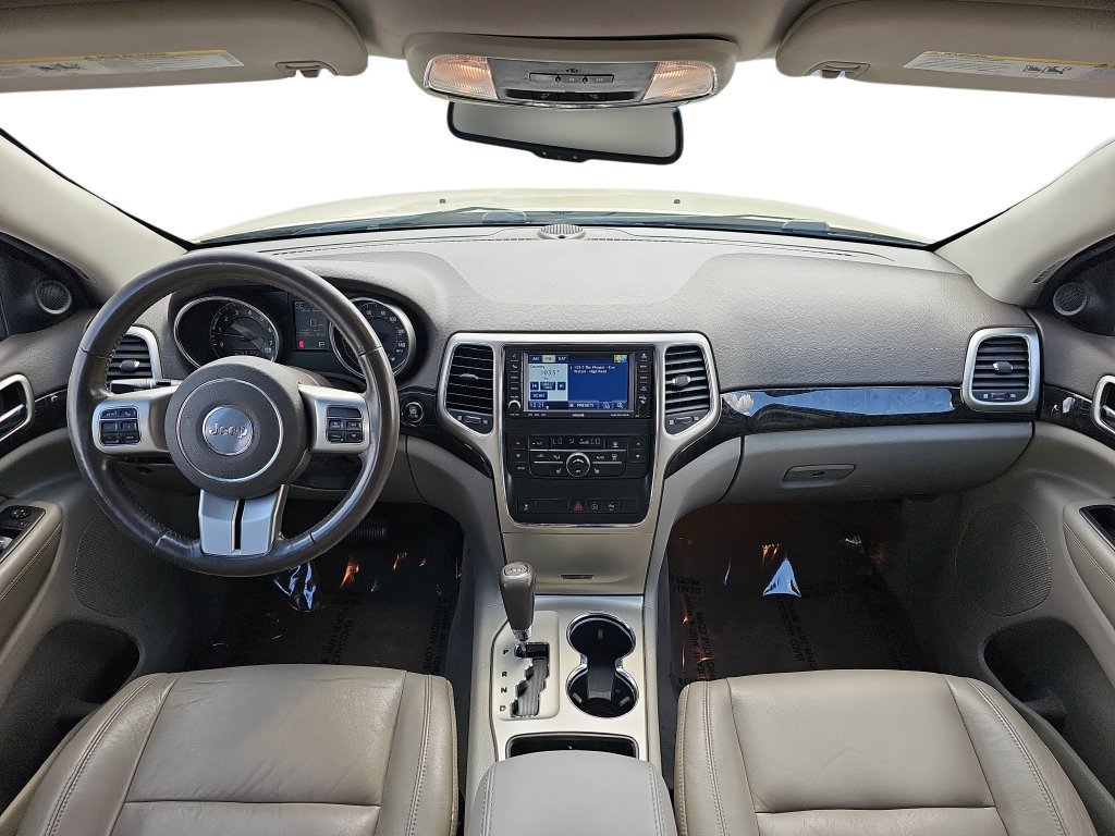 Used 2011 Jeep Grand Cherokee Laredo RWD image 14