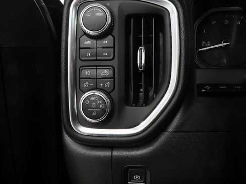 Used 2020 GMC Sierra 1500 Denali w/ Denali Ultimate Package AWD/4WD image 21