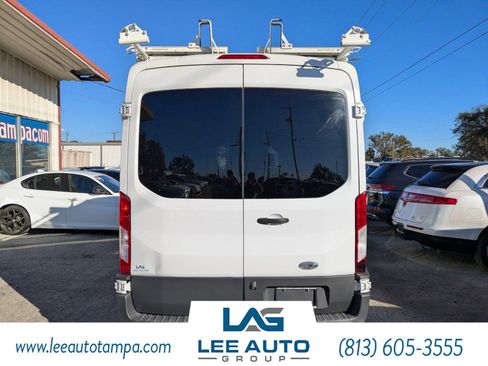 Used 2015 Ford Transit 150 XLT image 4