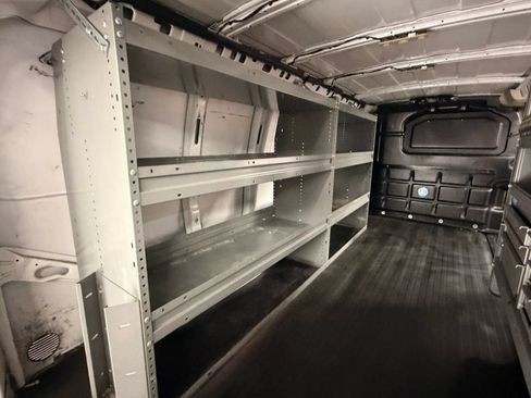 Used 2021 Chevrolet Express 2500 Extended w/ Enhanced Convenience Package RWD image 12