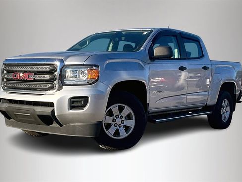 Used 2019 GMC Canyon 2WD Crew Cab w/ Convenience Package image 2