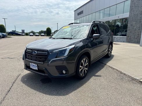 Used 2023 Subaru Forester Limited AWD/4WD image 4