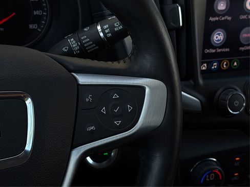 Used 2022 GMC Terrain SLT w/ Infotainment Package II AWD/4WD image 30