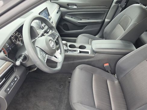 Certified 2025 Nissan Altima 2.5 SV FWD image 22