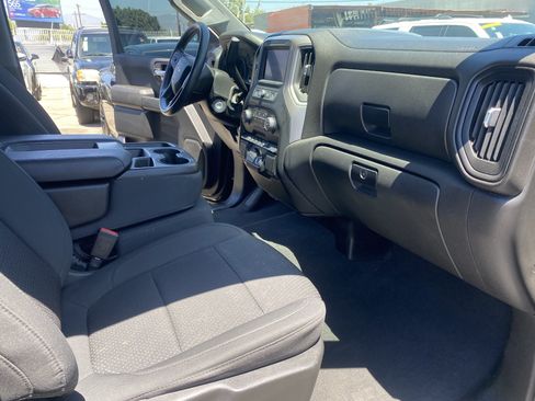 Used 2022 Chevrolet Silverado 1500 Custom RWD image 18