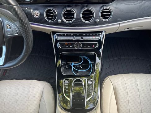 Used 2017 Mercedes-Benz E 300 4MATIC image 25