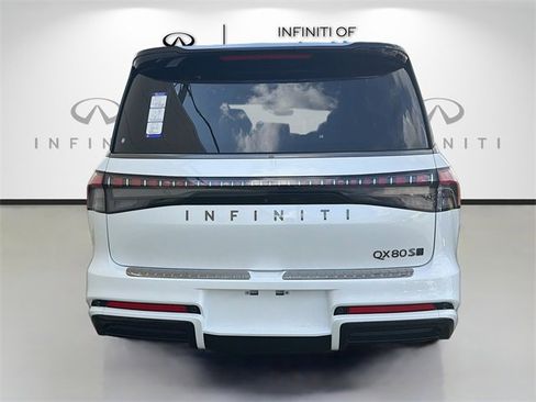 New 2026 INFINITI QX80 4WD image 6