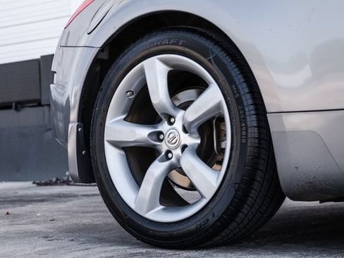 Used 2007 Nissan 350Z Enthusiast w/ Cargo Convenience Pkg RWD image 44