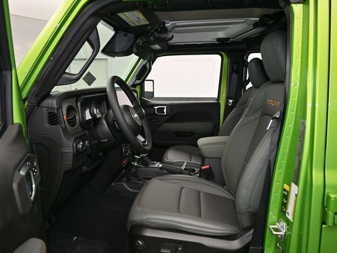 New 2026 Jeep Gladiator Mojave image 11