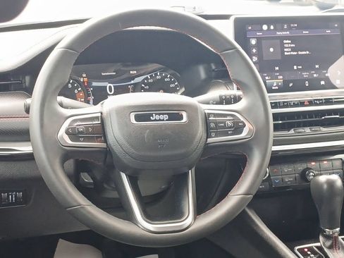 Used 2023 Jeep Compass Trailhawk AWD/4WD image 11