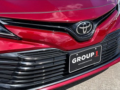 Used 2020 Toyota Camry LE image 28