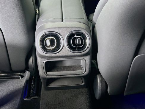 New 2026 Mercedes-Benz GLC 300 4MATIC image 23