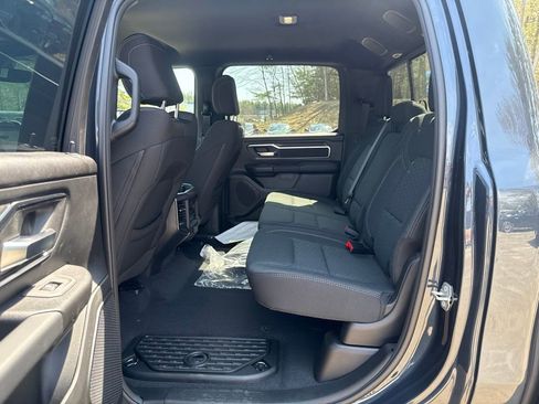 New 2026 RAM 1500 4x4 Crew Cab image 23