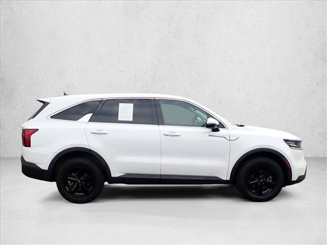 Used 2023 Kia Sorento LX AWD/4WD image 5