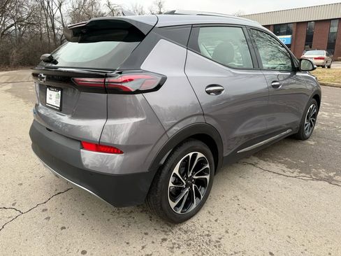 Used 2023 Chevrolet Bolt EUV Premier w/ Sun & Sound Package image 5