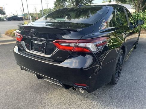 Used 2024 Toyota Camry SE FWD image 8