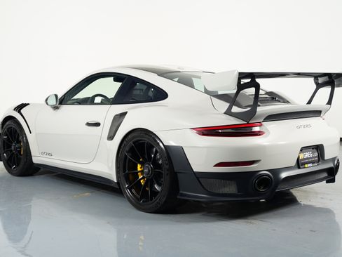 Used 2019 Porsche 911 GT2 RS image 21