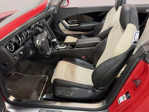 Used 2015 Bentley Continental GT image 50