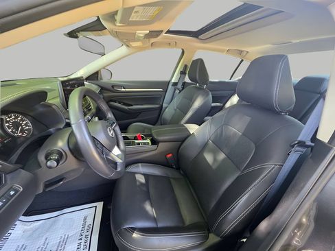 Used 2025 Nissan Altima 2.5 SL AWD/4WD image 18