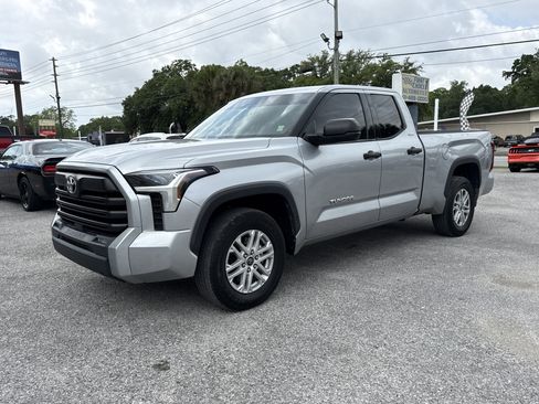 Used 2022 Toyota Tundra SR5 RWD image 1