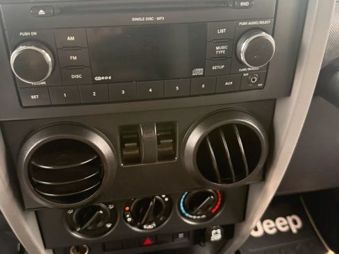 Used 2008 Jeep Wrangler X AWD/4WD image 23