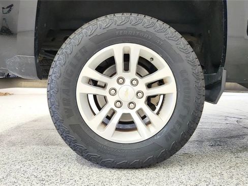 Used 2017 Chevrolet Silverado 1500 LT w/ All Star Edition RWD image 13