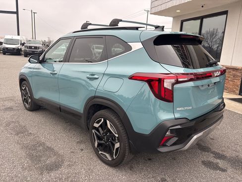 Used 2024 Kia Seltos SX w/ SX Sunroof Package image 6