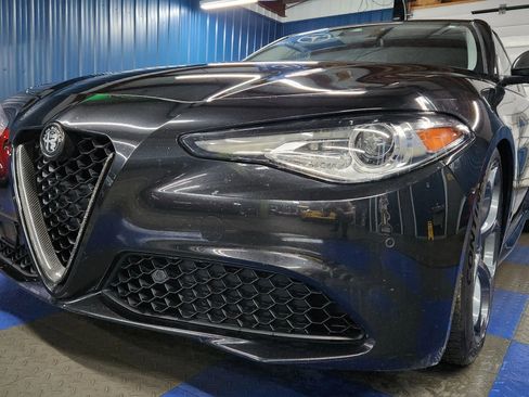 Used 2017 Alfa Romeo Giulia Ti w/ TI Performance Package image 5