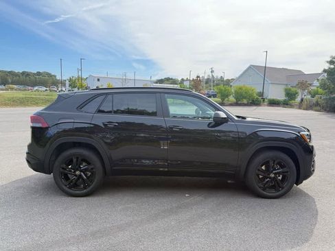 New 2026 Volkswagen Atlas Cross Sport SEL R-Line image 8