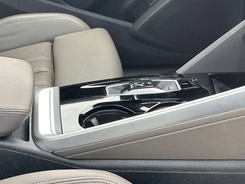Used 2025 Audi Q5 Premium Plus w/ Premium Plus AWD/4WD image 5