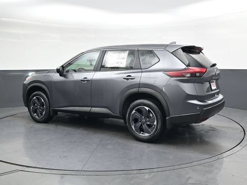 Certified 2026 Nissan Rogue SV w/ Cold Weather Package FWD image 11